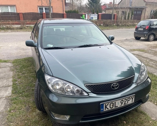 Toyota Camry cena 17500 przebieg: 154500, rok produkcji 2005 z Opole małe 67